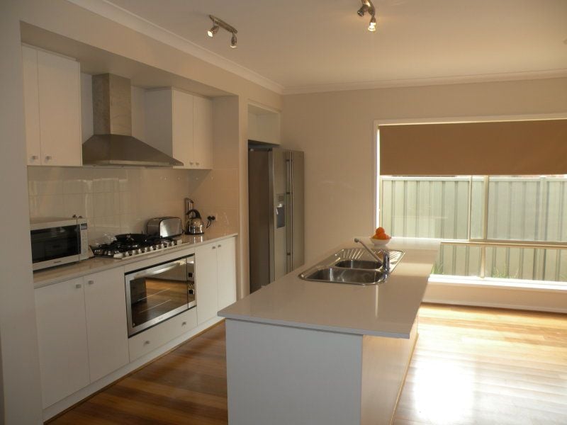 55 Everard Road MERNDA, Mernda - Thumbnail 5