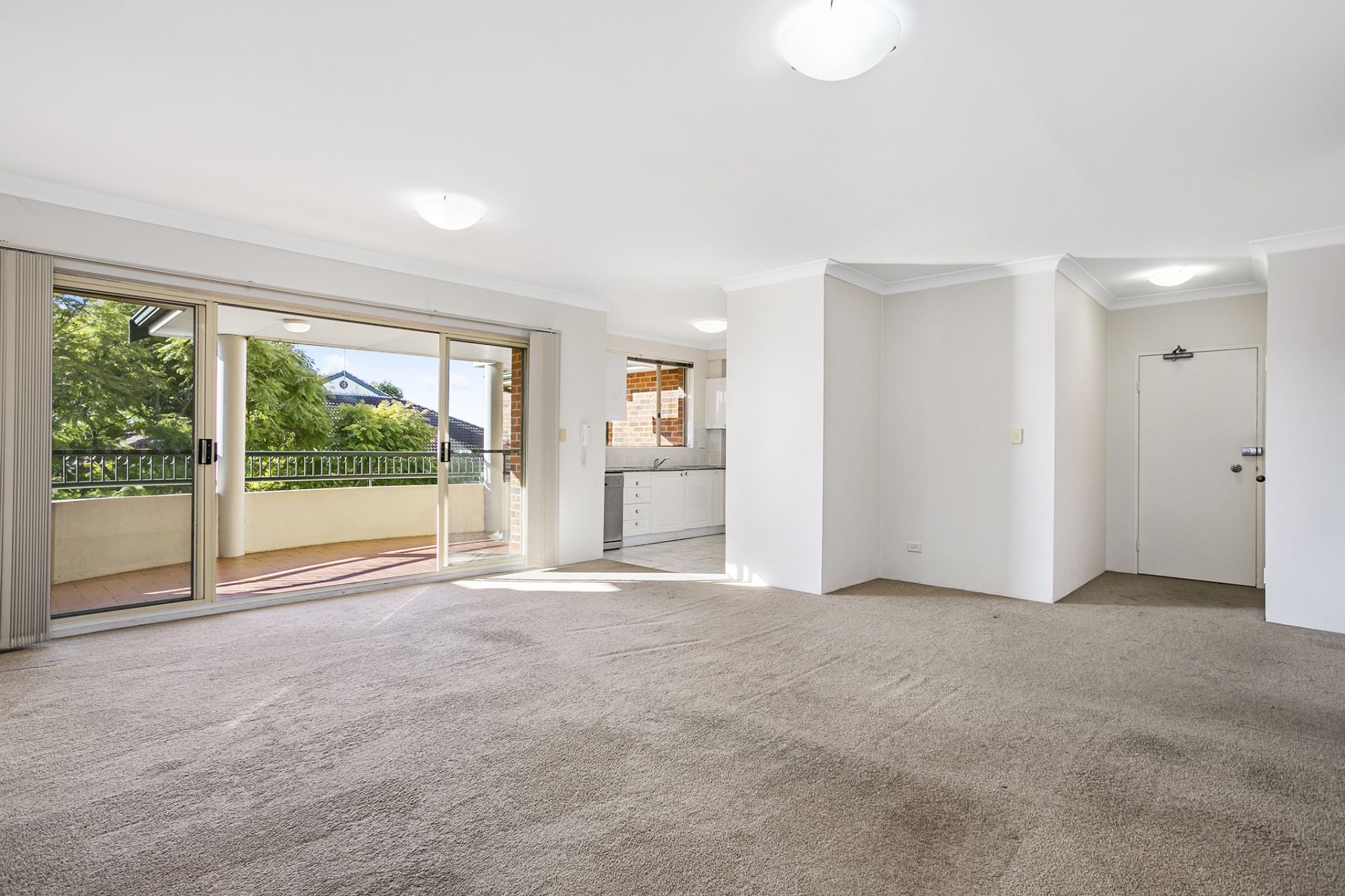 9/9-15 Mansfield Avenue Caringbah NSW, Caringbah - Image 1