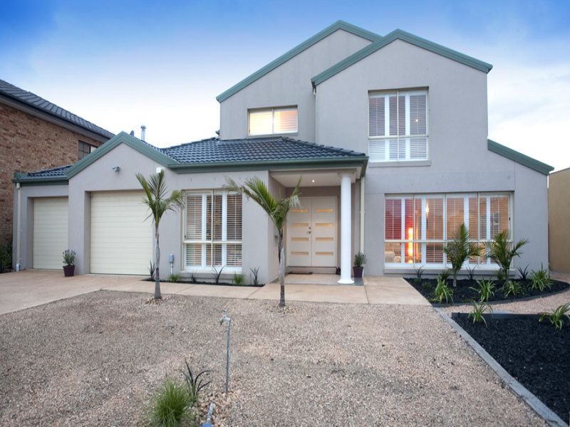 15 Sandy Point Road, Sanctuary Lakes - Thumbnail 2
