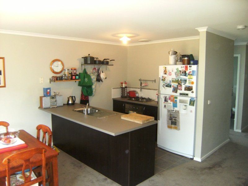 8 Sullivan Terrace, Burnside - Thumbnail 4