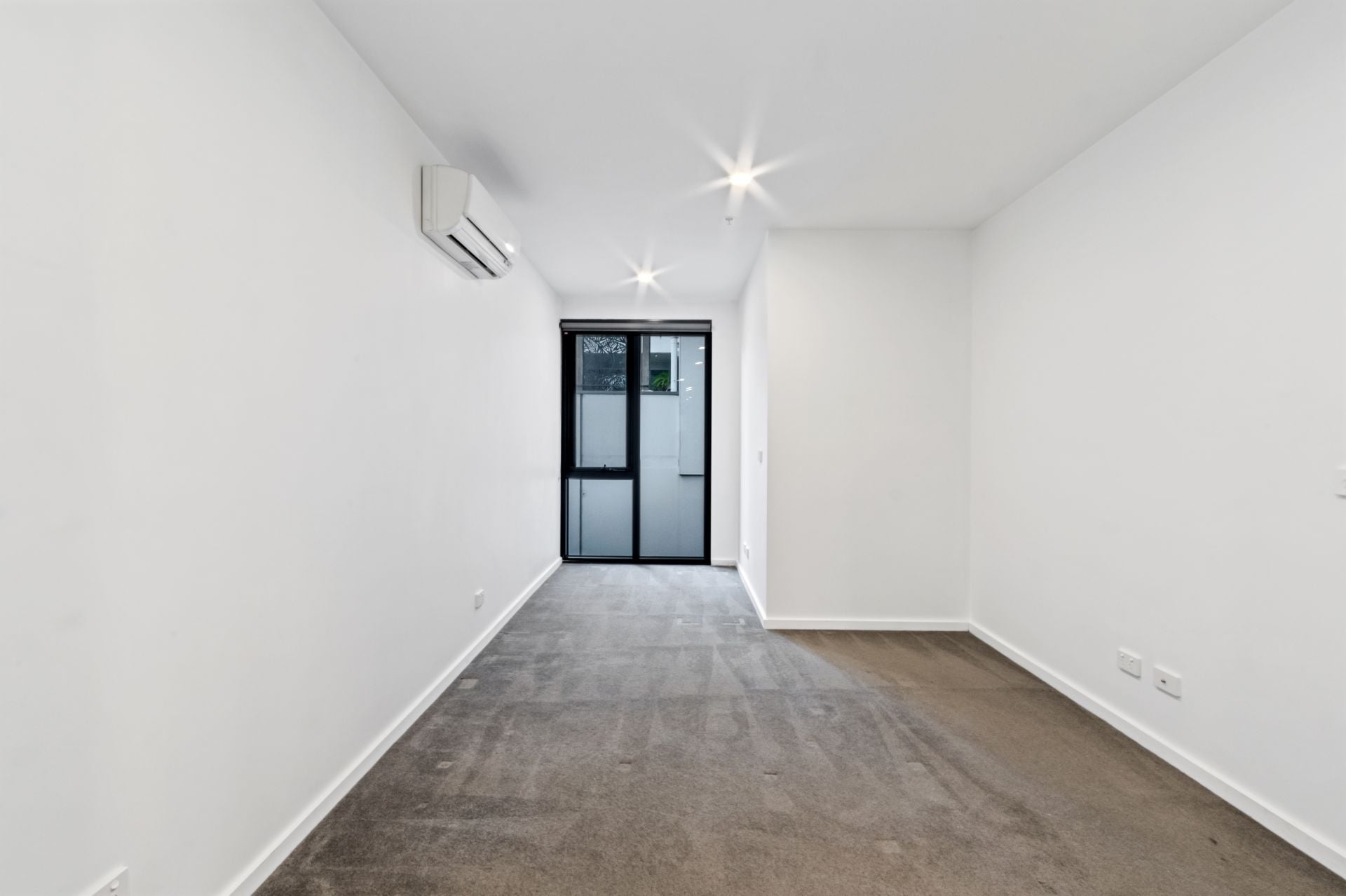 Luxurious Designer Apartment in Abbotsford with Premium Features