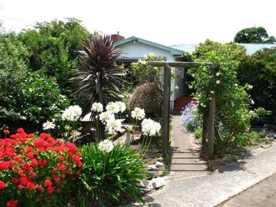 3
 
 
 
  
 
 
 2
 
 
 
  
 
 
 1
 
 
 
 
 
 
 
 9 Rose Court, DEVONPORT TAS 7310, Devonport - Thumbnail 2