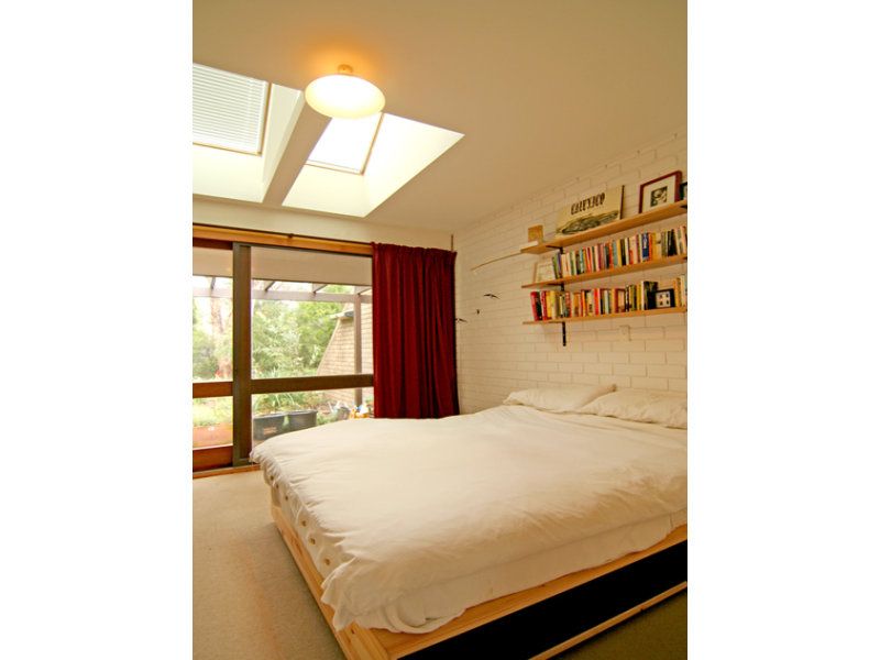 71 Wybalena Grove, Cook - Thumbnail 4