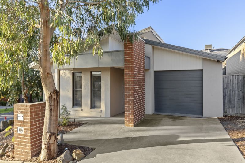 55 Mac Knight Wynd, Doreen