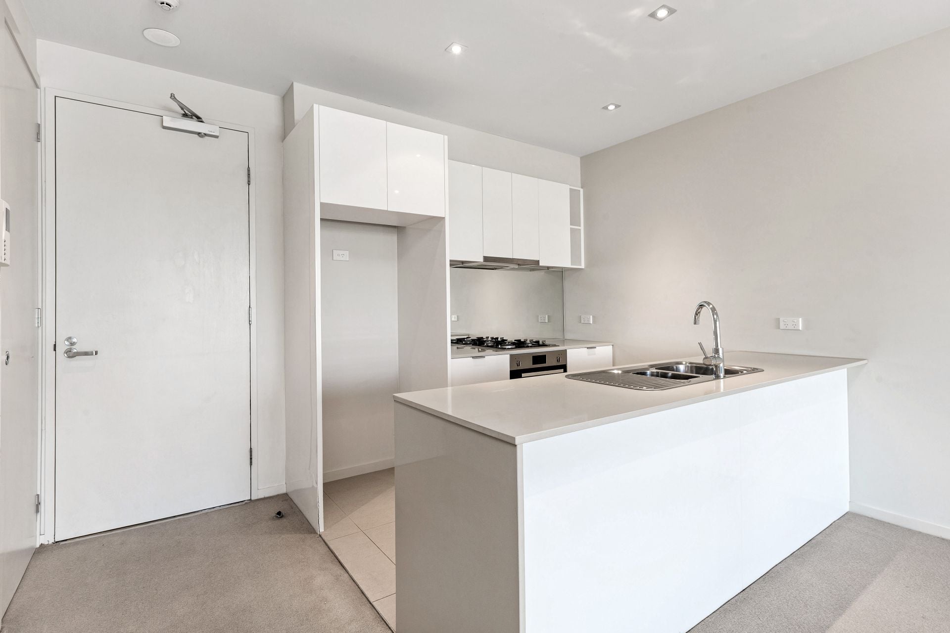 12G/20 Pier Lane, Maribyrnong - Thumbnail 3