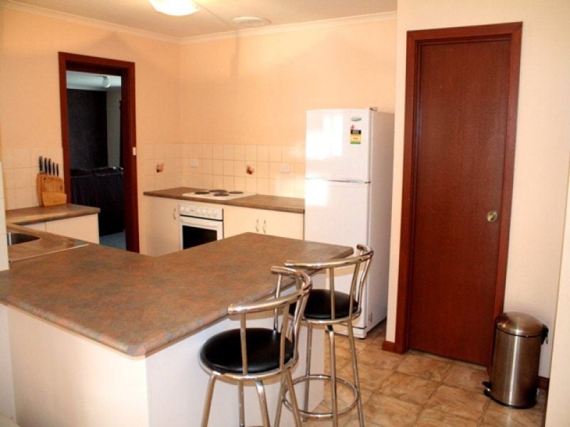 25 Parkway Avenue MOUNT GAMBIER SA, Mount Gambier - Thumbnail 4