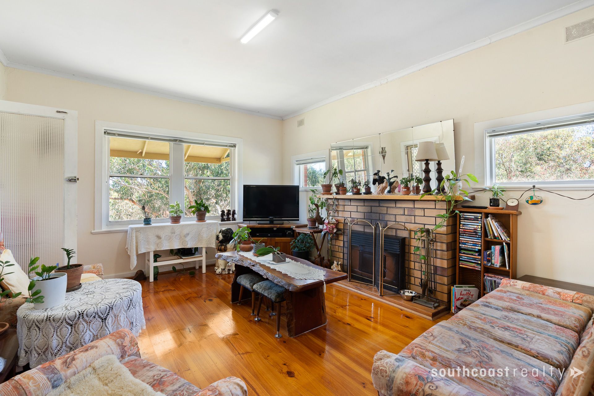 2046 Inman Valley Road, Inman Valley South Coast Realty