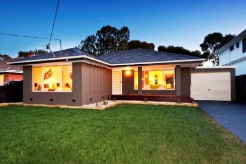8 Noordenne Avenue, Seaholme - Thumbnail 2