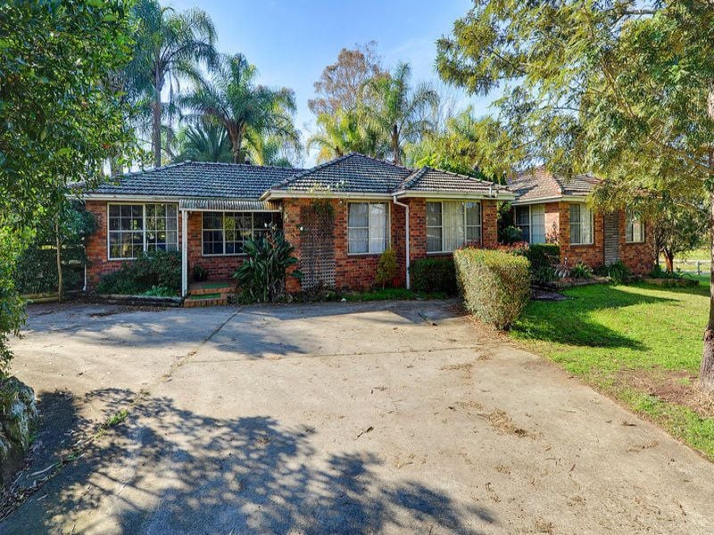 SOLD BY JOHN PYE REAL ESTATE 9476 0000