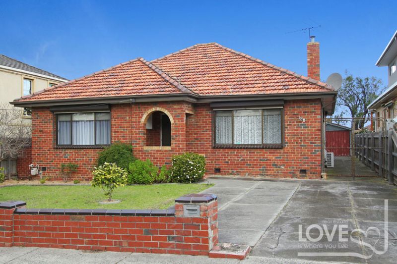 180 Dundas Street, Thornbury
