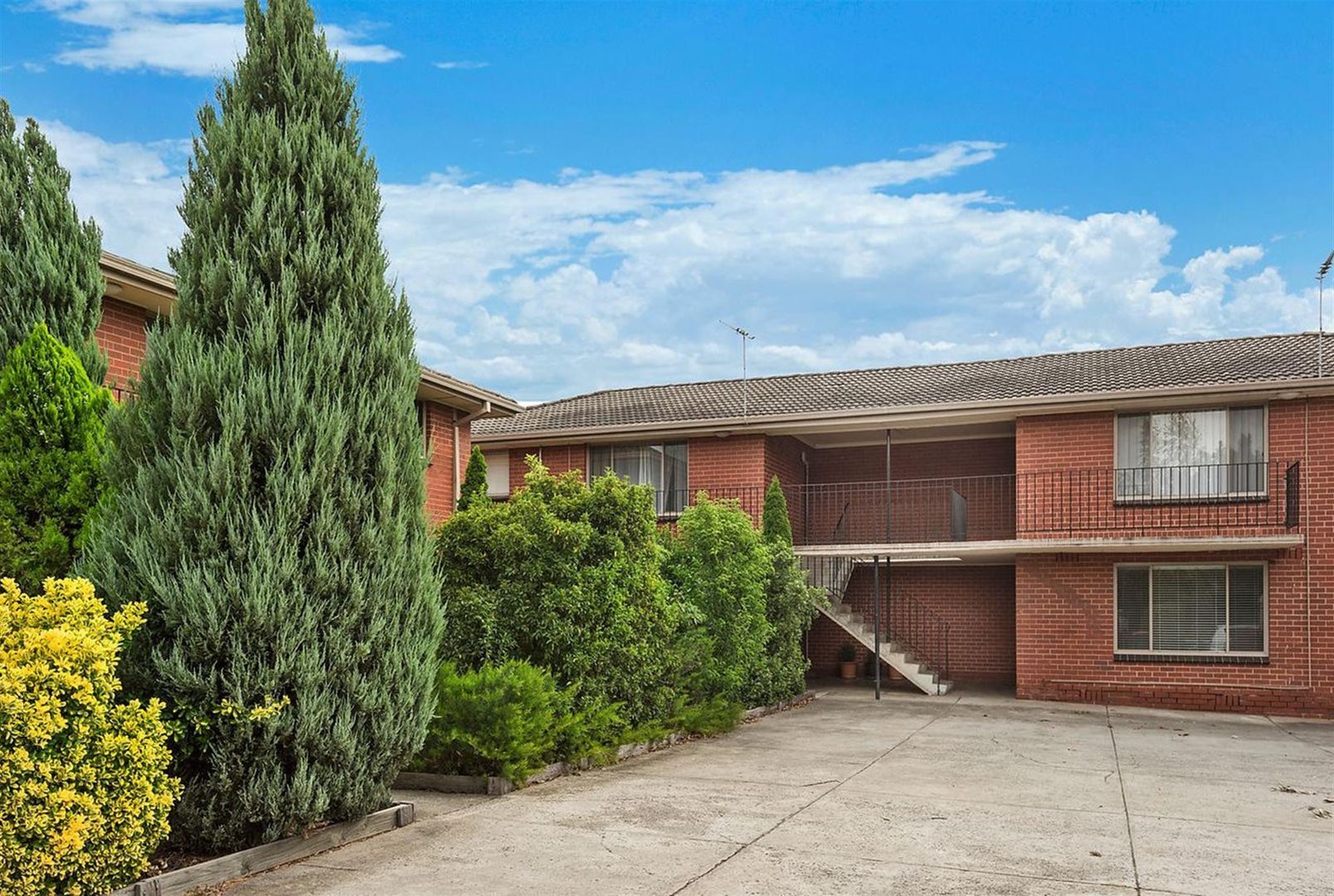 TWO BEDROOM APARTMENT IN A SOUGHT AFTER LOCATION