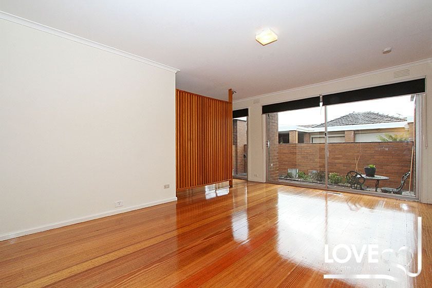 SPACE LIGHT AND COMFORTABLE LIVING IN A SUPERB LOCATION