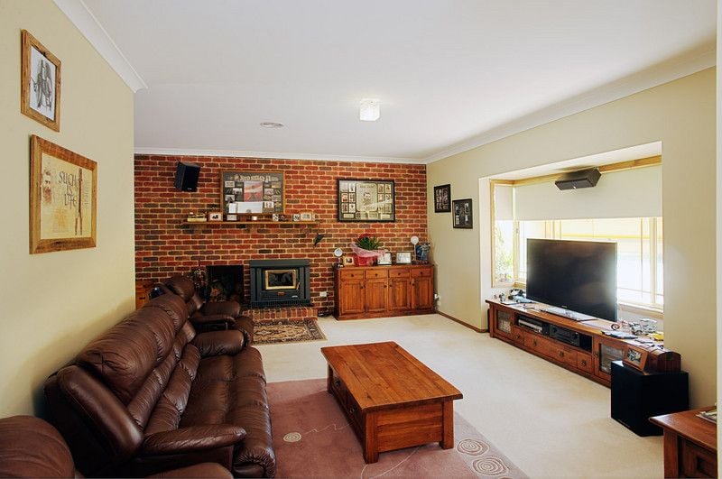 2218 Gisborne Road, Coimadai - Thumbnail 4