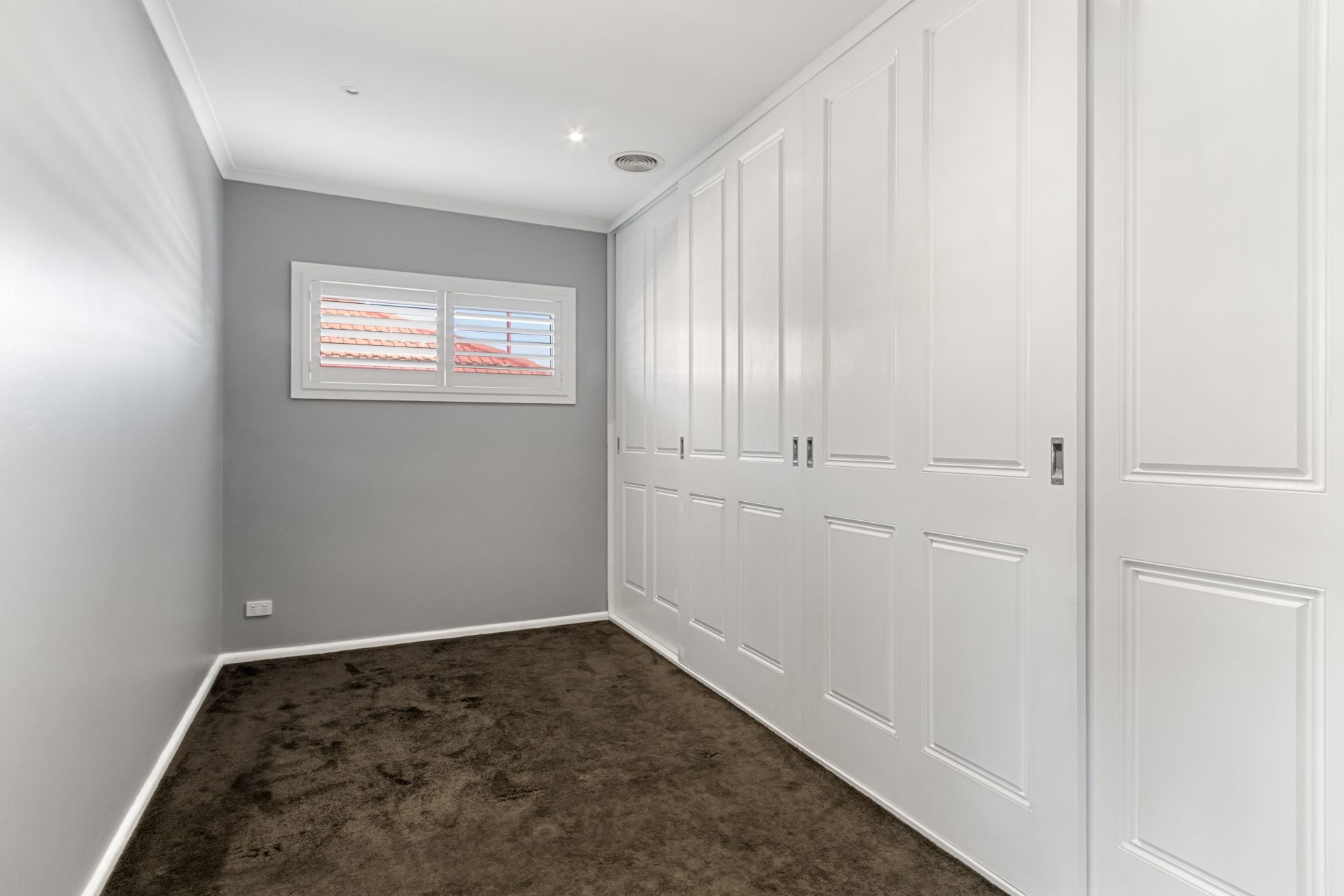 Immaculate House in Sensational Location