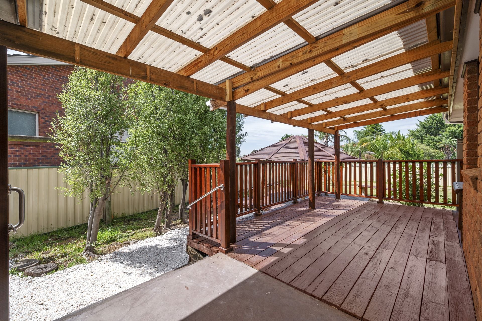 SPACIOUS COURT LOCATION
