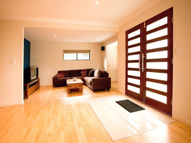 7 Blue Waters Crescent, TWEED HEADS WEST, Tweed Heads West - Thumbnail 4