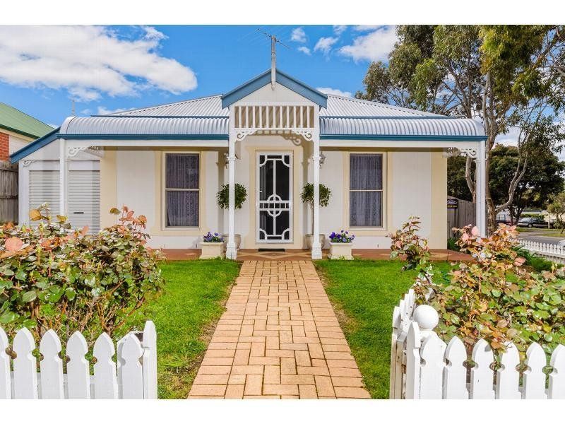 22 Melanie Place OCEAN GROVE VIC, Ocean Grove - Thumbnail 2