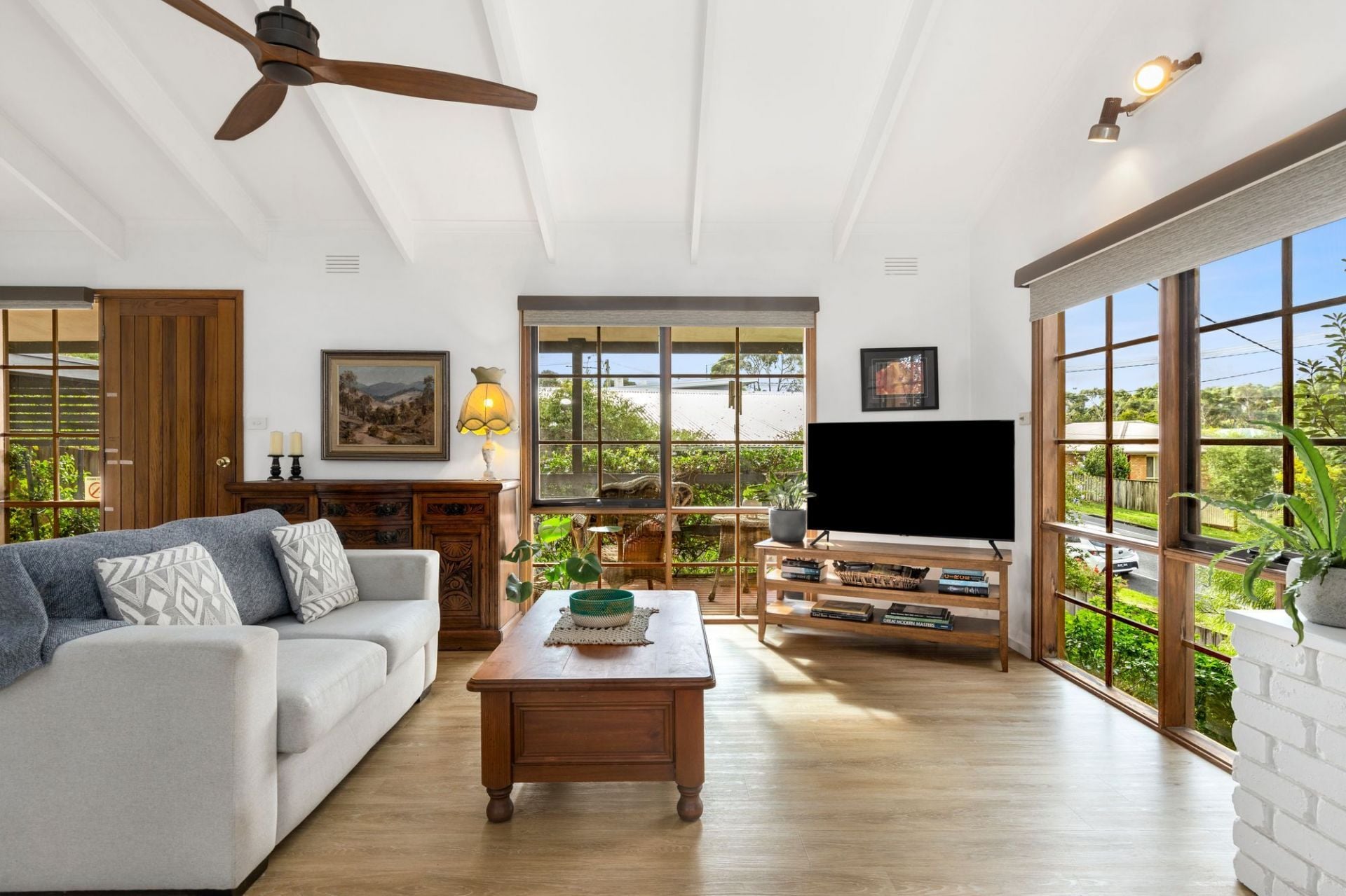 4 Sunset Strip Ocean Grove VIC, Ocean Grove - Thumbnail 2