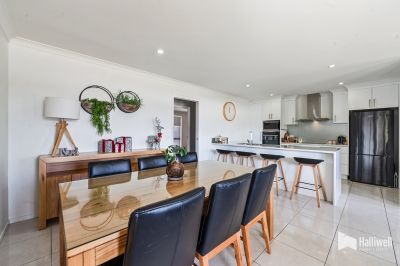 16 Washington Drive, Stony Rise, Stony Rise - Thumbnail 5