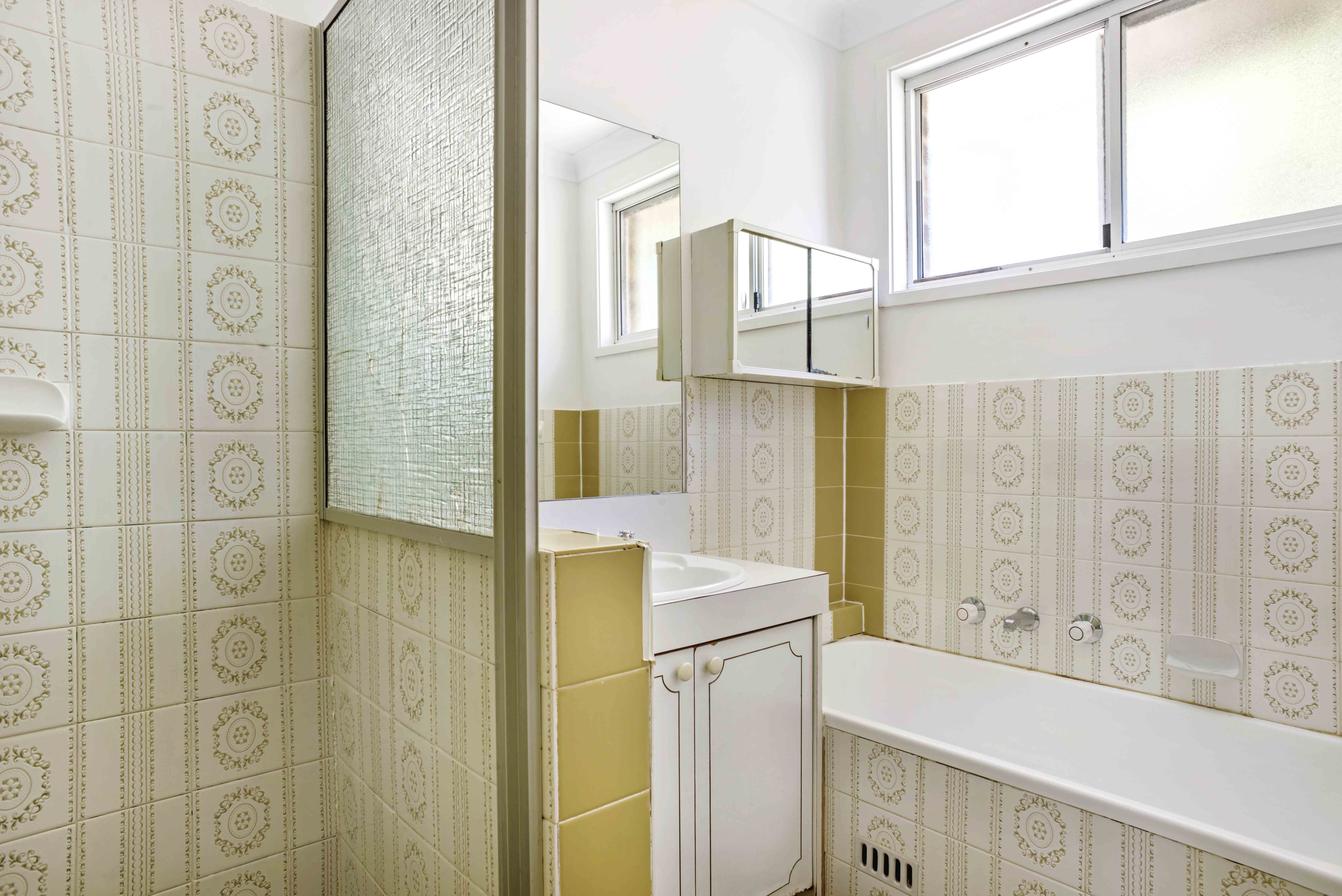 15 Langford Street Wentworth Falls 2782