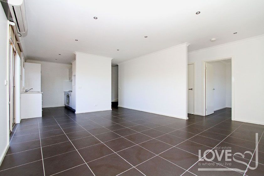 SPACIOUS TOWNHOUSE