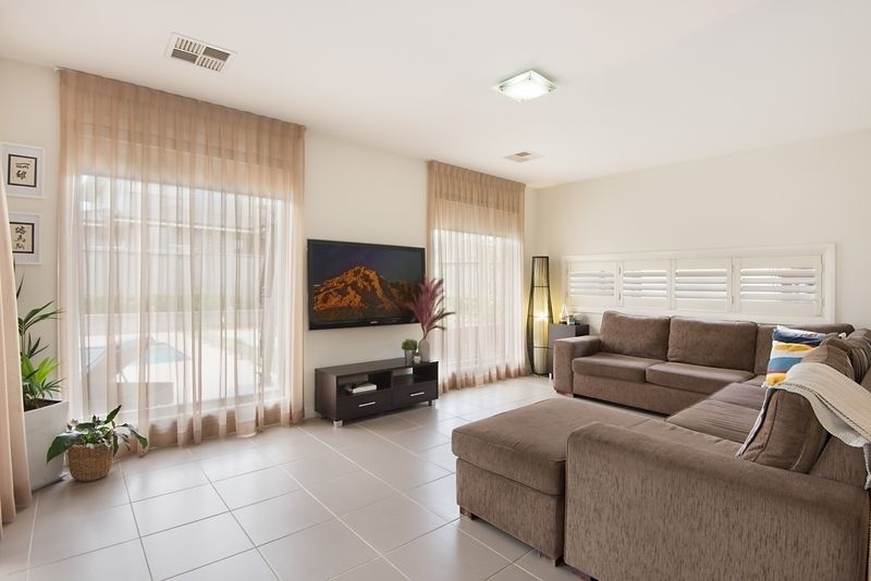 Colebee 31 Kirkwood Crescent