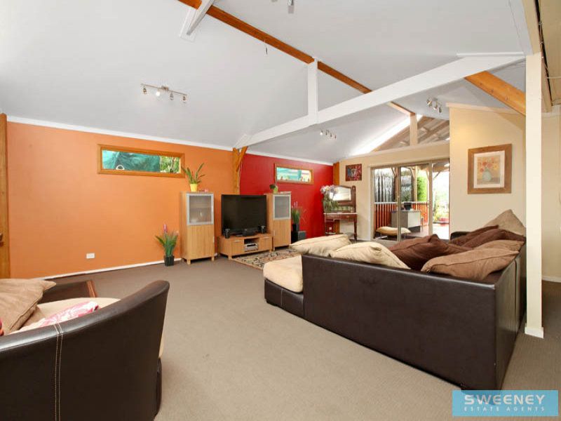 18 Moneghetti Place, Burnside - Thumbnail 4