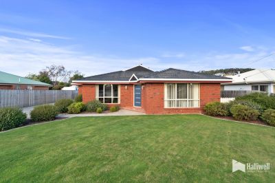 13 Tugrah Road, Stony Rise, Stony Rise - Thumbnail 2