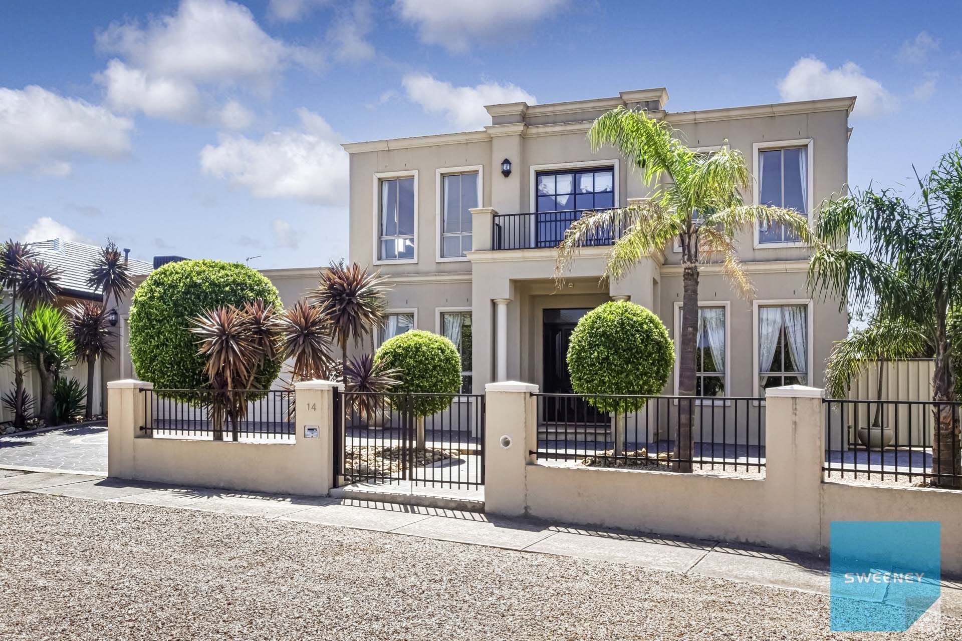14 Langmore Drive, Hillside - Thumbnail 3
