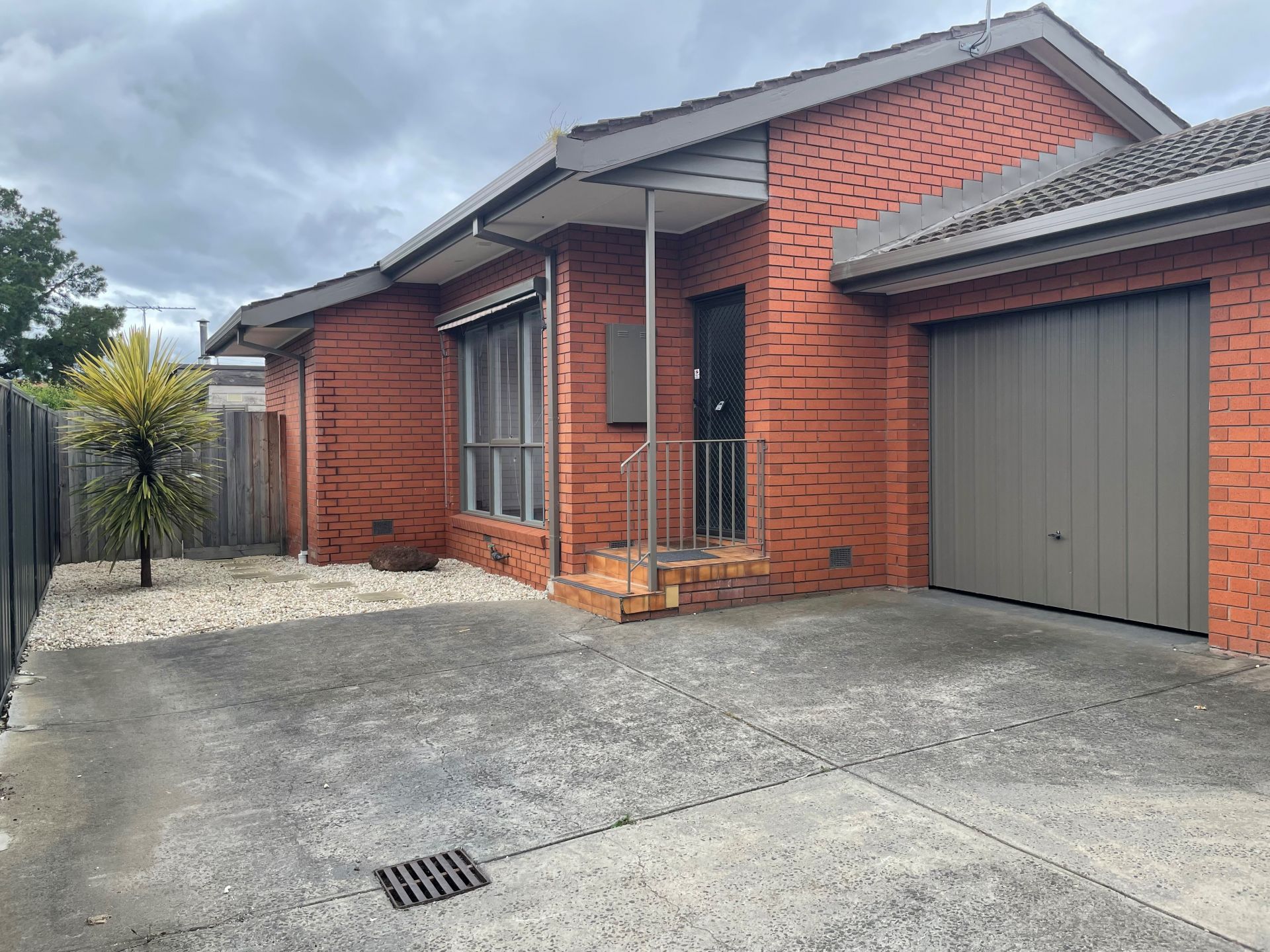 Two Bedroom Unit with Private Courtyard!