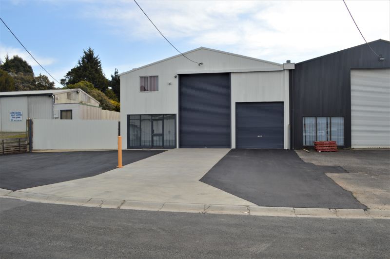 86 Hiller Street, Devonport, Devonport - Thumbnail 2