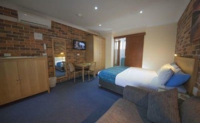 MOTEL LEASEHOLD FOR SALE - IMMACULATE CONDITION IN PRIME LOCATION