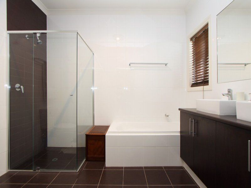 8 Bonvue Rd Rostrevor 5073