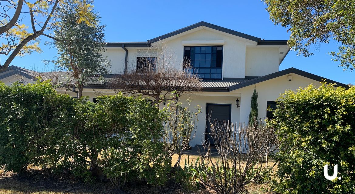 Bligh Park 17 Moore Place