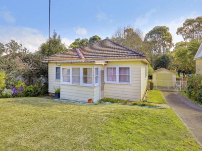 SOLD BY JOHN PYE REAL ESTATE 9476 0000