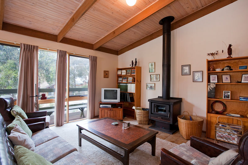 17 Amaroo Crescent, Aireys Inlet, VIC, Aireys Inlet - Thumbnail 2