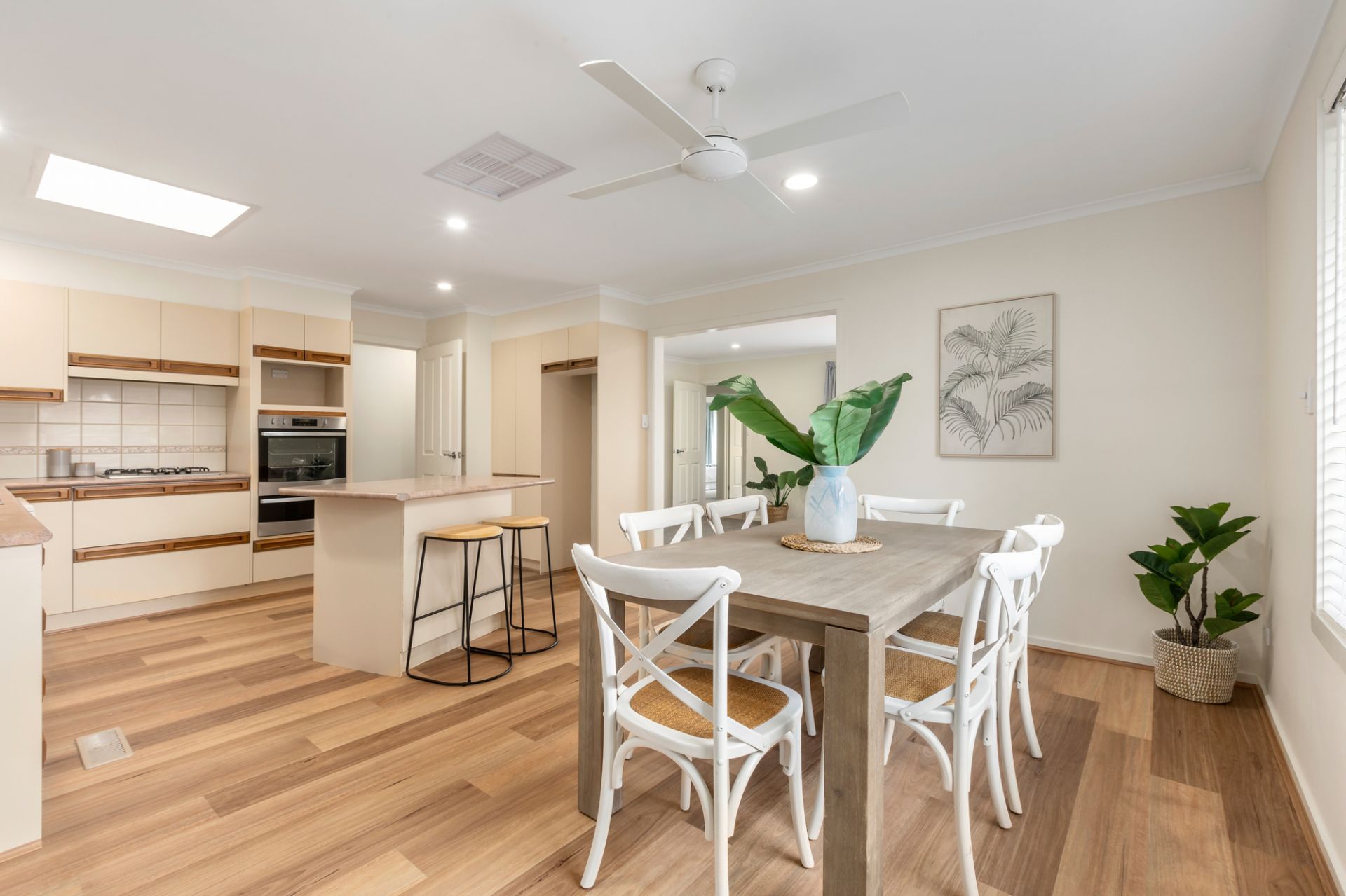 Spacious family living close to schools, shops and RMIT
