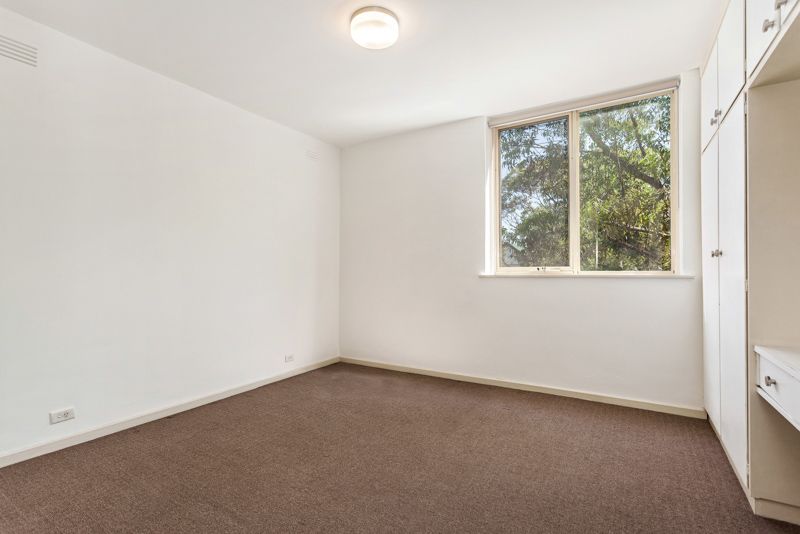 2/51 Stirling Street, Footscray - Thumbnail 7