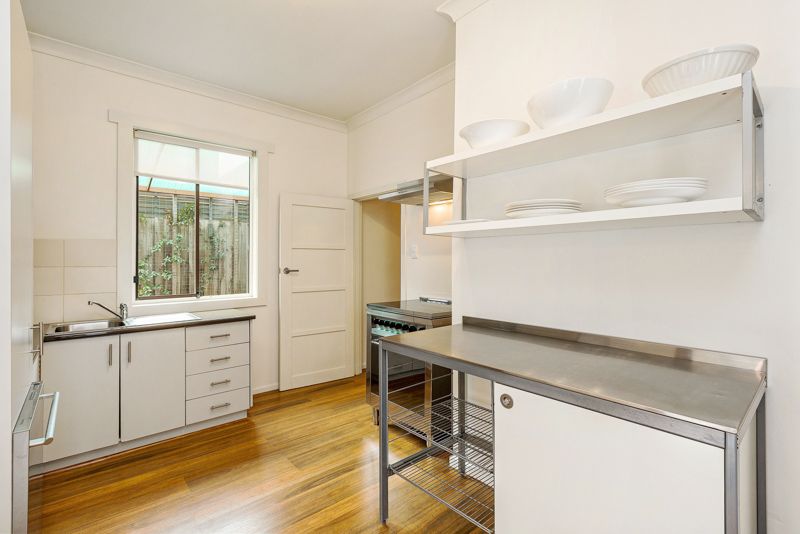96 Cowper Street, Footscray - Thumbnail 5
