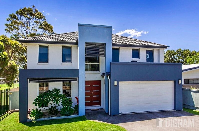 25 Railway Parade, Woonona NSW
