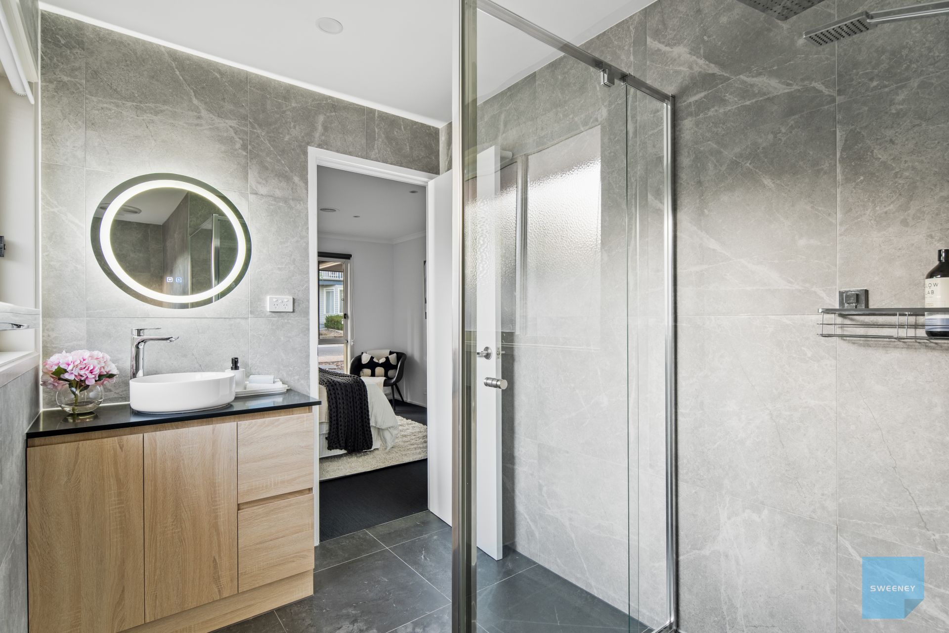 11 Holcolme Street, Caroline Springs - Thumbnail 4