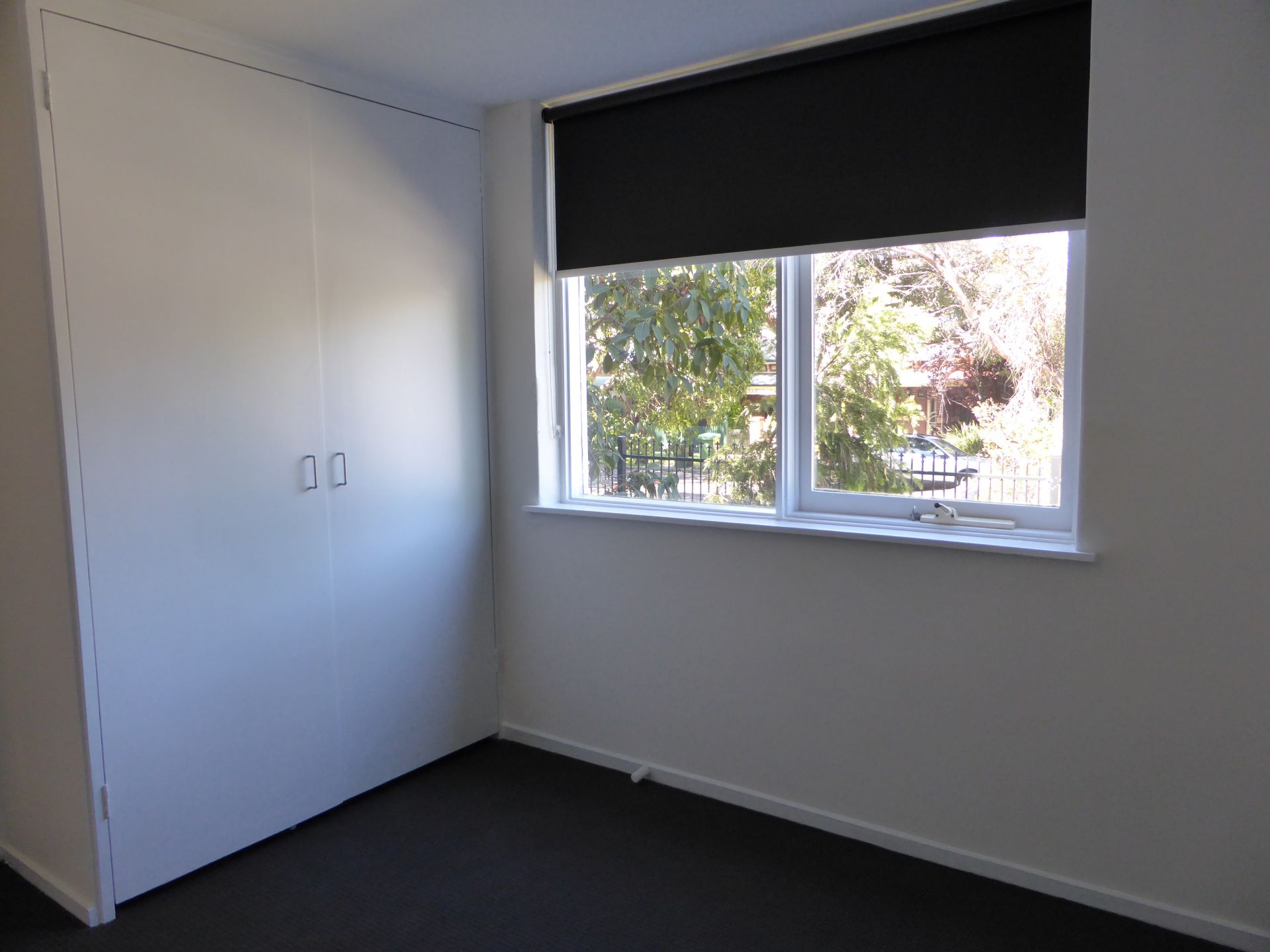 Northcote Unit in an Amazing Location!