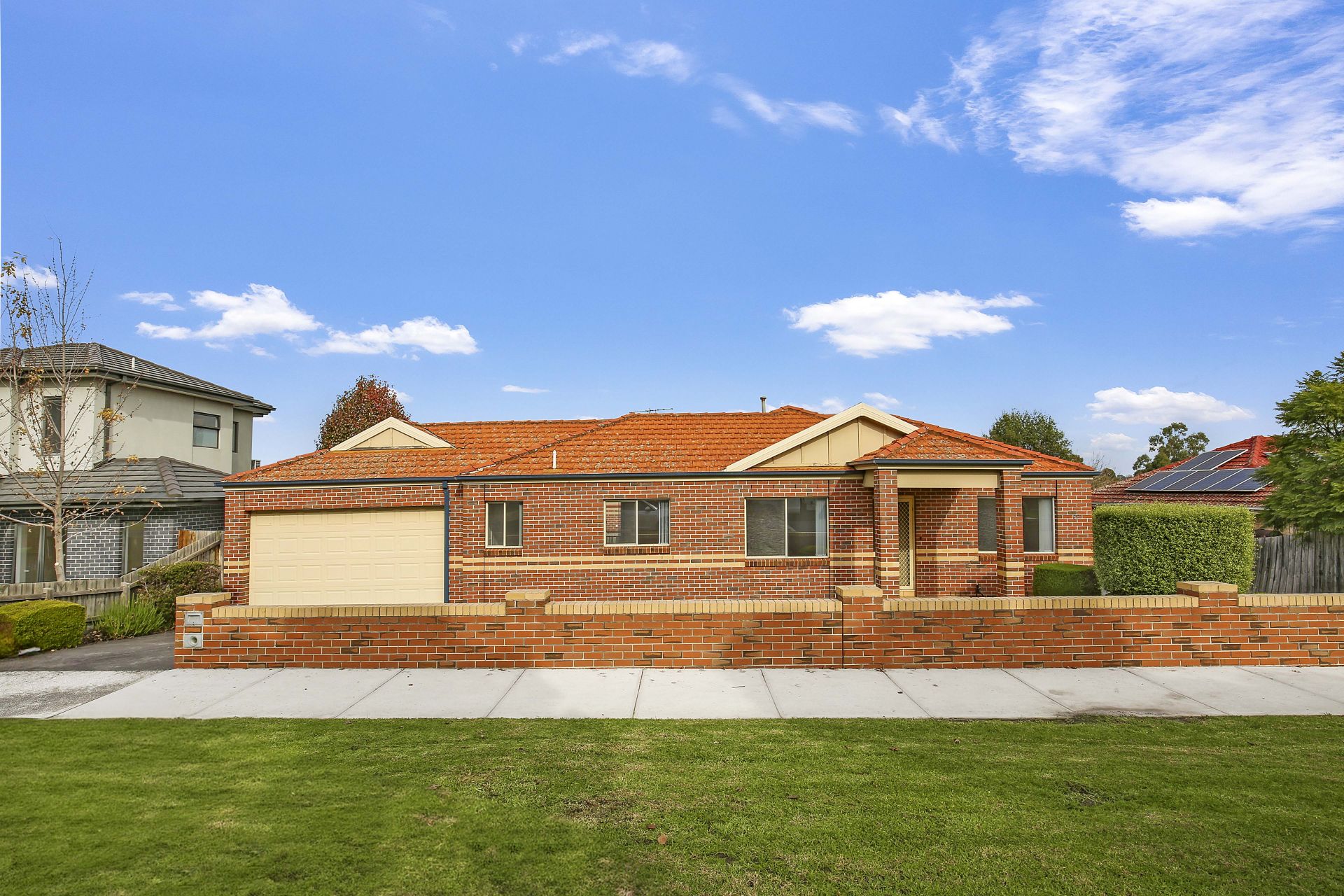 3 BEDROOM DELIGHT!