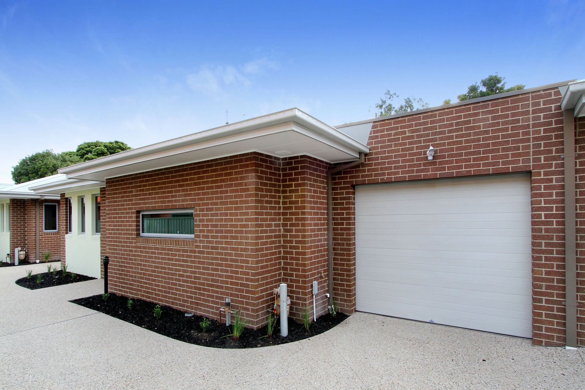 ELEGANCE IN RESERVOIR
