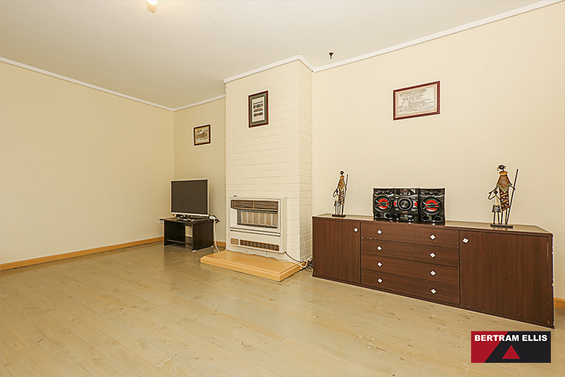 24 Yambina Crescent, Waramanga - Thumbnail 4