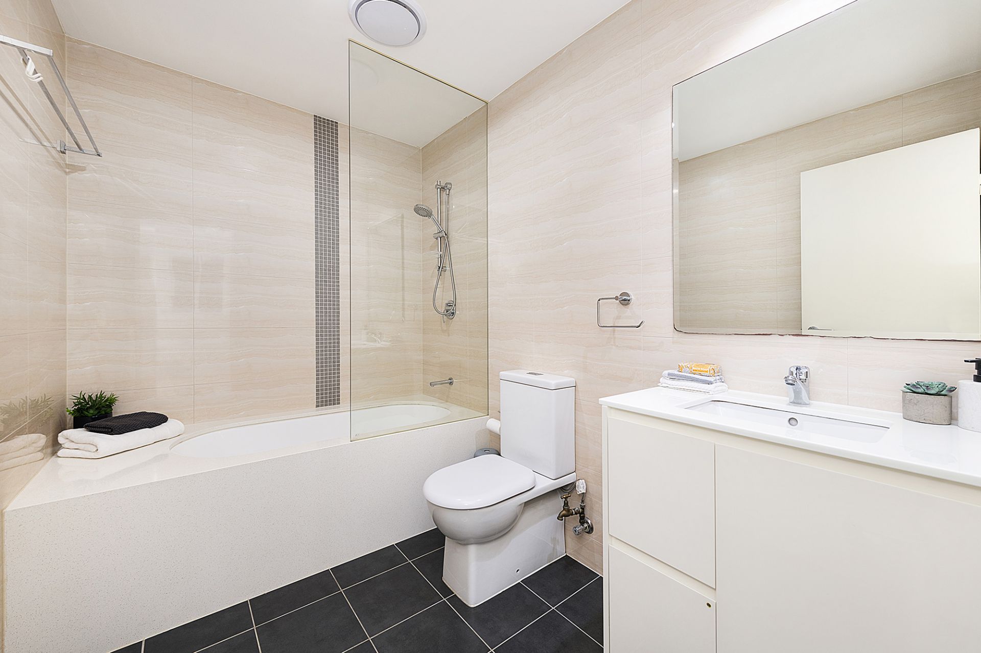 1010/4 Nipper Street, Homebush, Homebush - Thumbnail 8