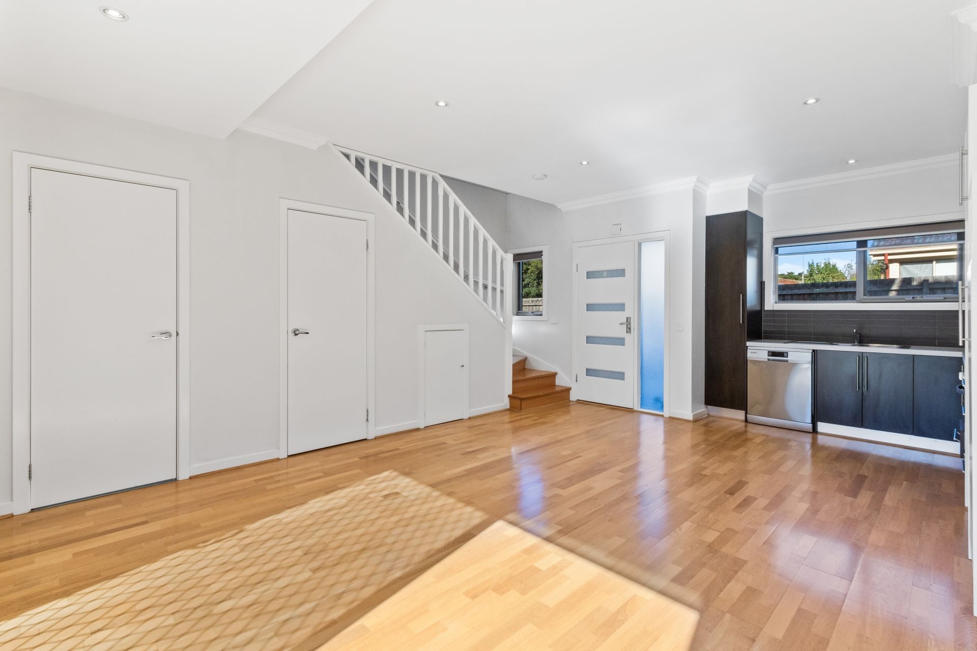 Spacious, stylish townhouse