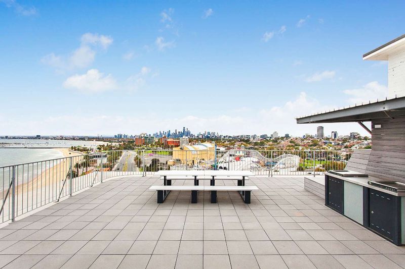 5H/12 Marine Parade, St Kilda