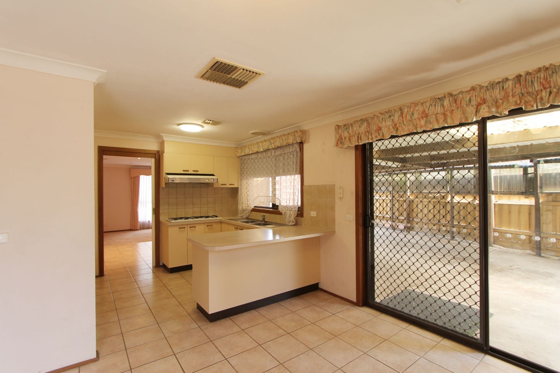 PERFECTLY LOCATED FAMILY HOME