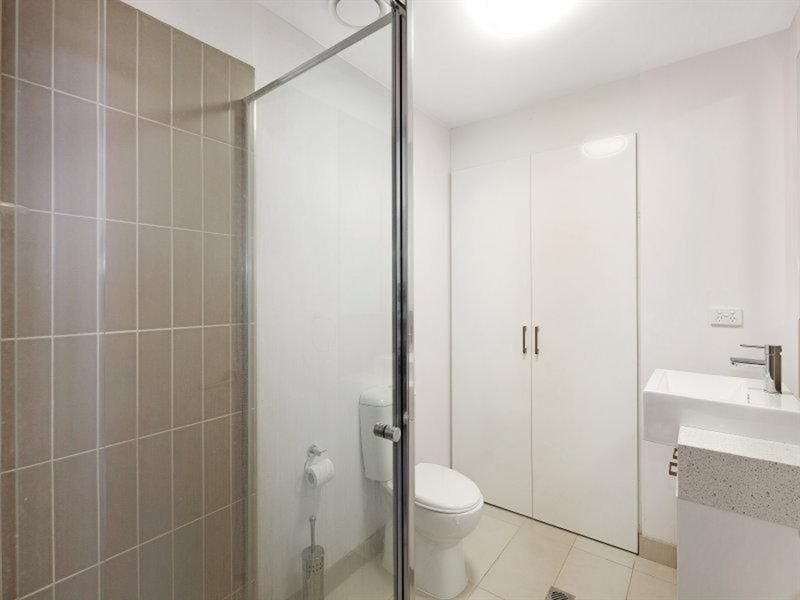 412/179 Boundary Rd North Melbourne VIC, North Melbourne - Thumbnail 8